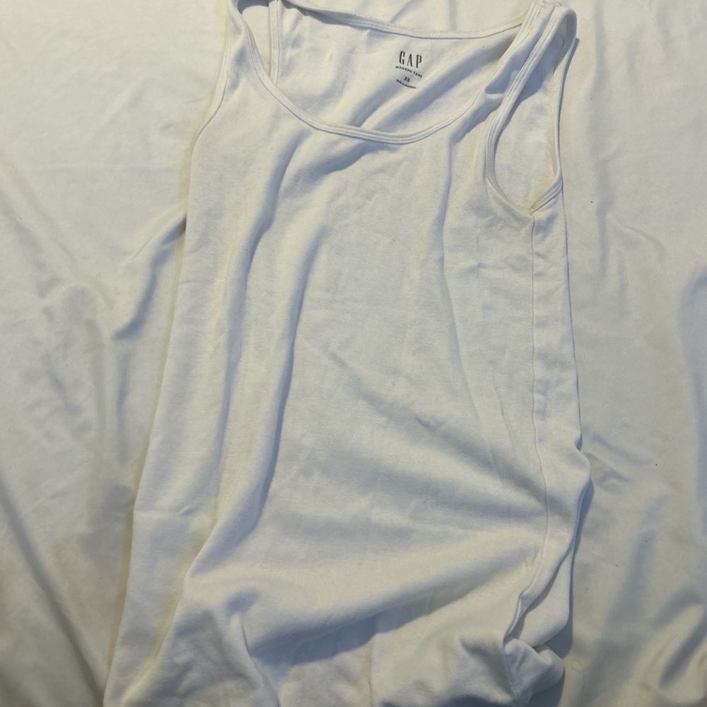 Gap tank top